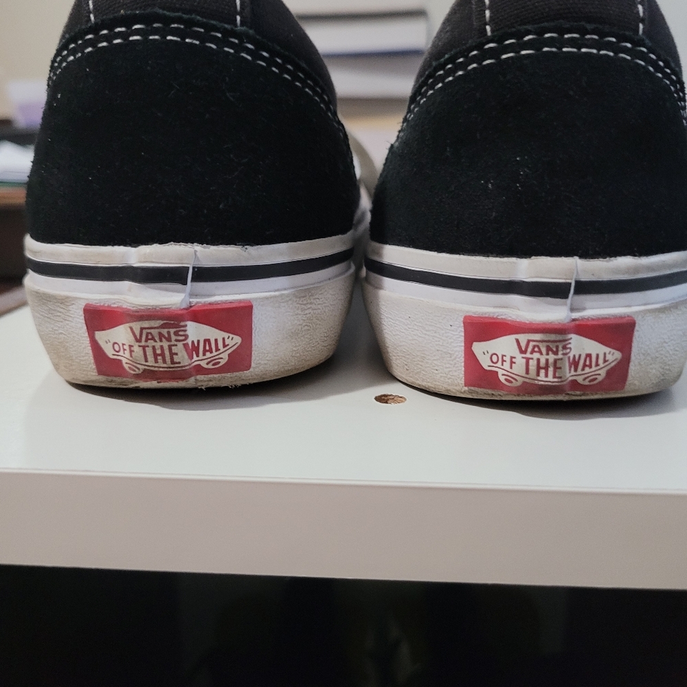 Shoes - Picture 2 of 3
